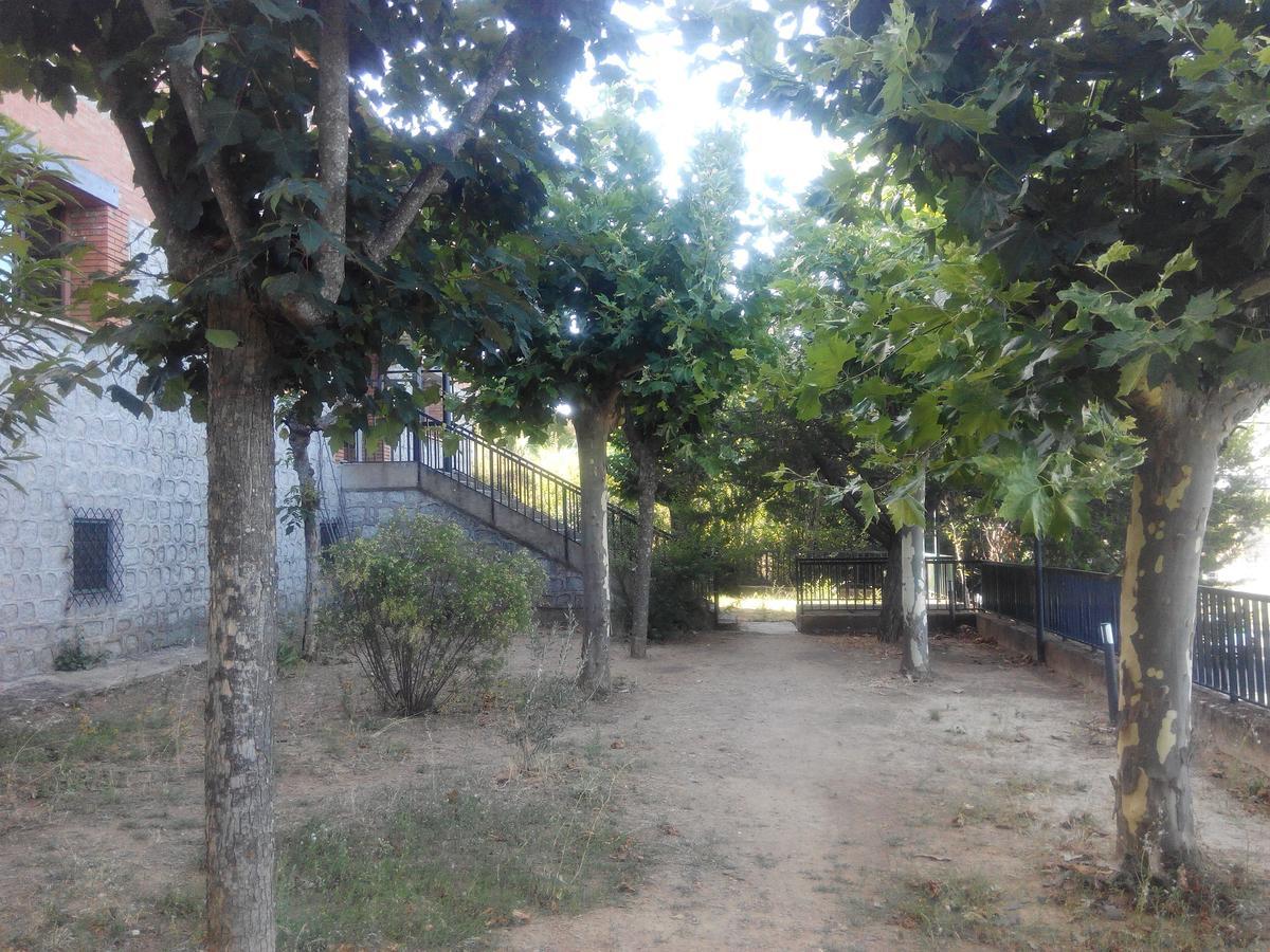 Hotel Rural Don Burguillo El Tiemblo Exterior photo